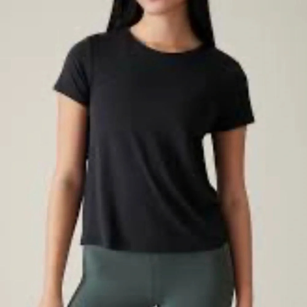 Athleta Air Out Cinch Tee Shirt Black Size Small